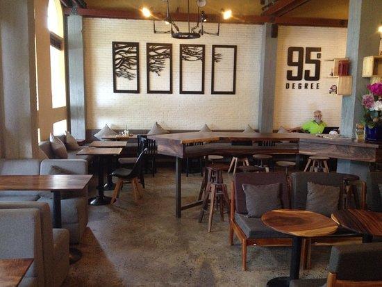 95 Degree Coffee & Bakery